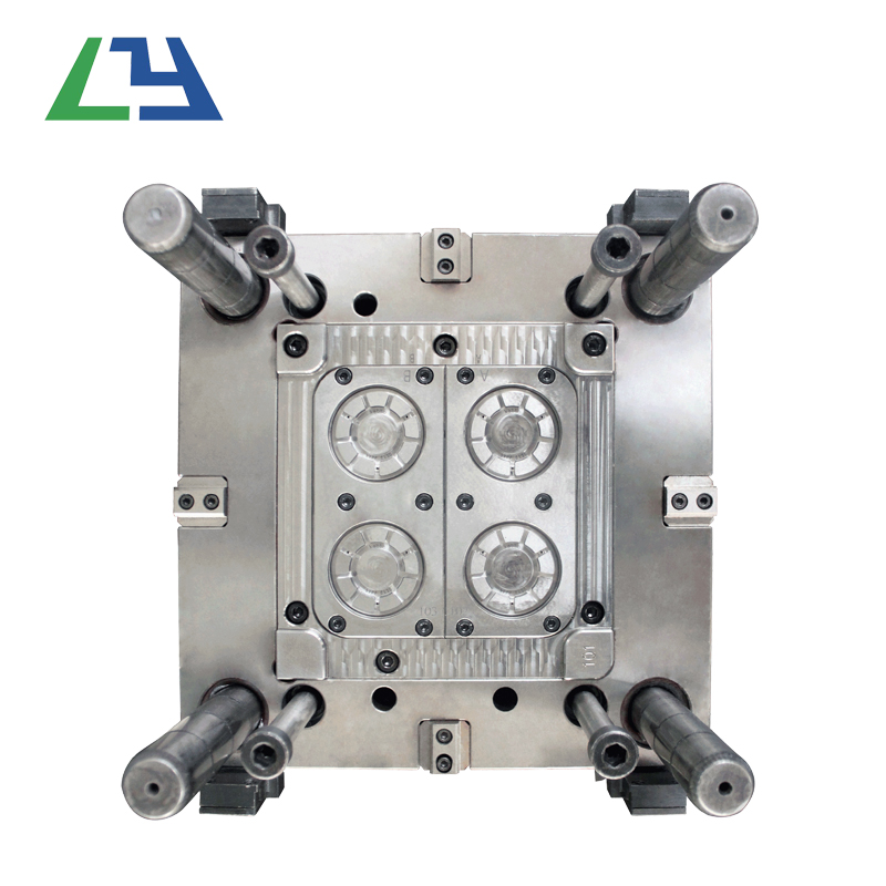 Valoarea de ieșire a industriei de mucegai din China conduce cererea global ă de mucegai în industria auto
